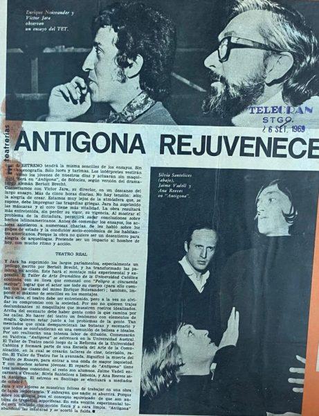 Recorte de prensa de Telecran con reportaje al montaje de Antígona. Dirección: Víctor Jara. Compañía: Taller de Experimentación Teatral del Teatro de Ensayo de la Universidad Católica de Chile. Colección: Álbumes Teatrales de B. Castro y A. Sieveking. Fuente: Archivo de la Escena Teatral UC. Año: 1969