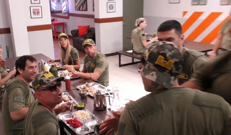 Malito y Dash discuten