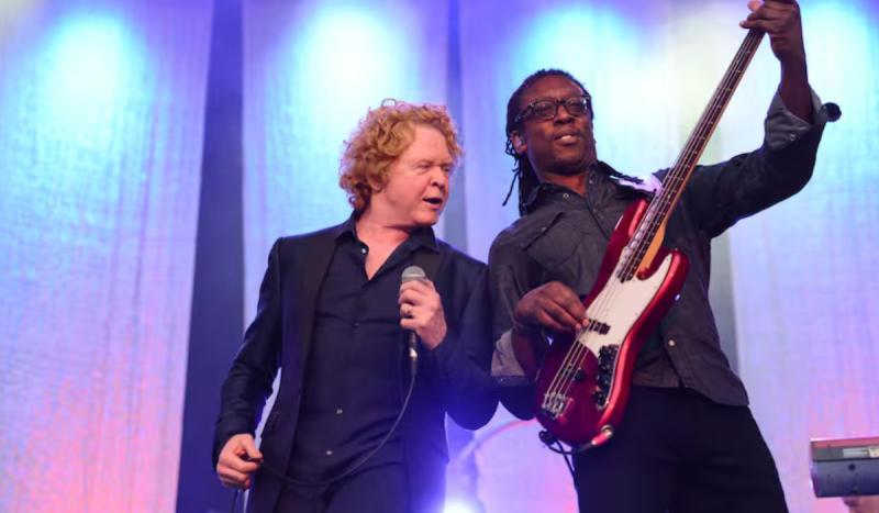 Mick Hucknall y Steve Lewinson de "Simply Red"