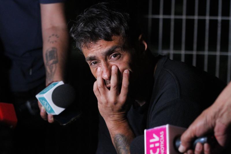 Jorge Valdivia quedó con arresto domiciliario nocturno, arraigo nacional y prohibición de acercarse a las víctimas.