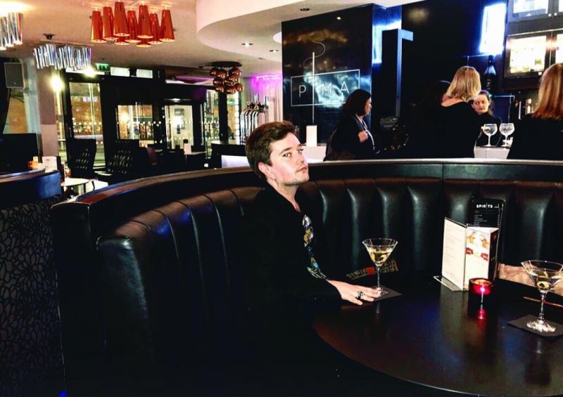 Nicolás Yunge, exintegrante de Perla, tan real como tu en Inglaterra