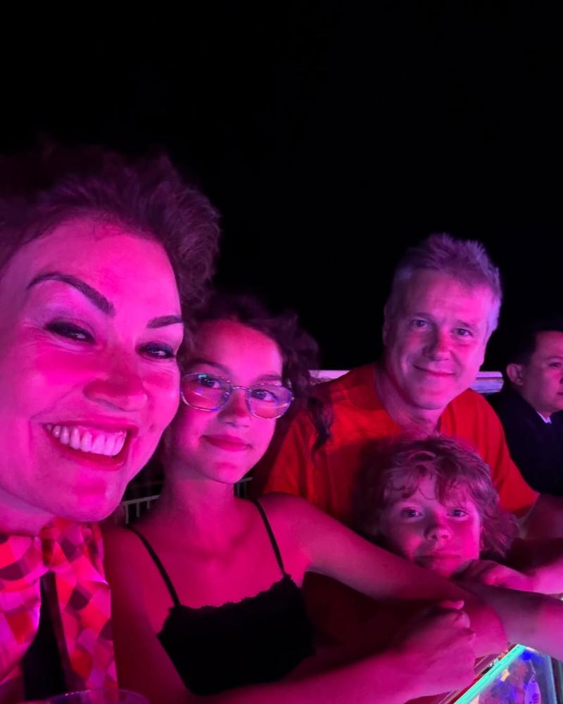 Javiera Contador en Asia