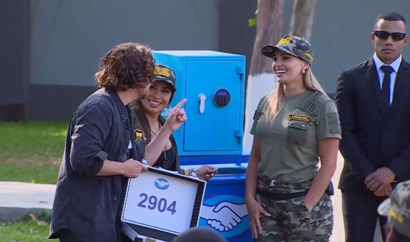 Faloon y Fanny ganan premio