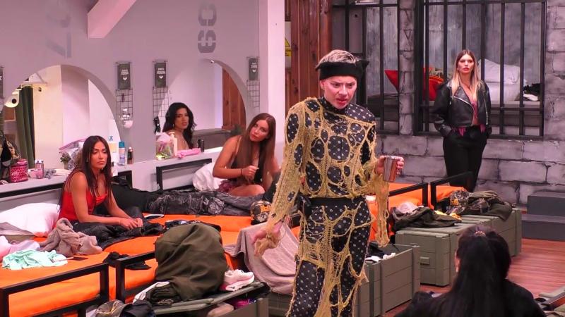 Reina enfrenta a Rubí