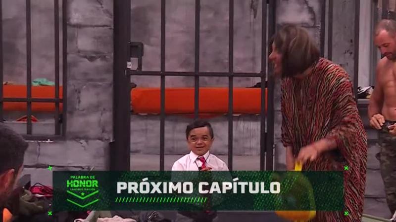 Miguelito y Sargento Fox se disfrazan en Palabra de Honor.