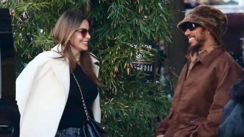 Sofía Vergara y Lewis Hamilton - Créditos de la foto: TMZ