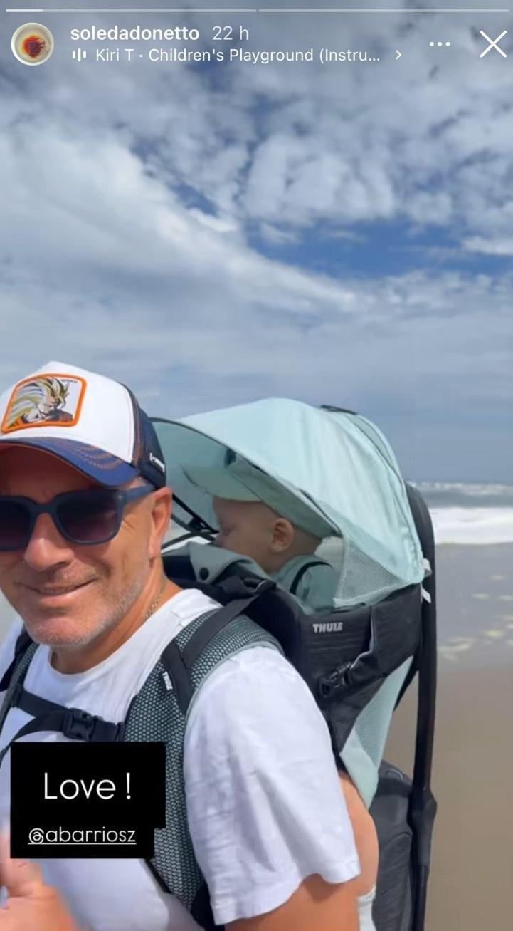 Andrés Barro, pareja de Soledad Onetto, y su hijo