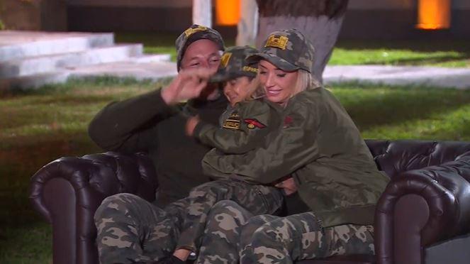 Vico, Yuli y Miguelito bromean