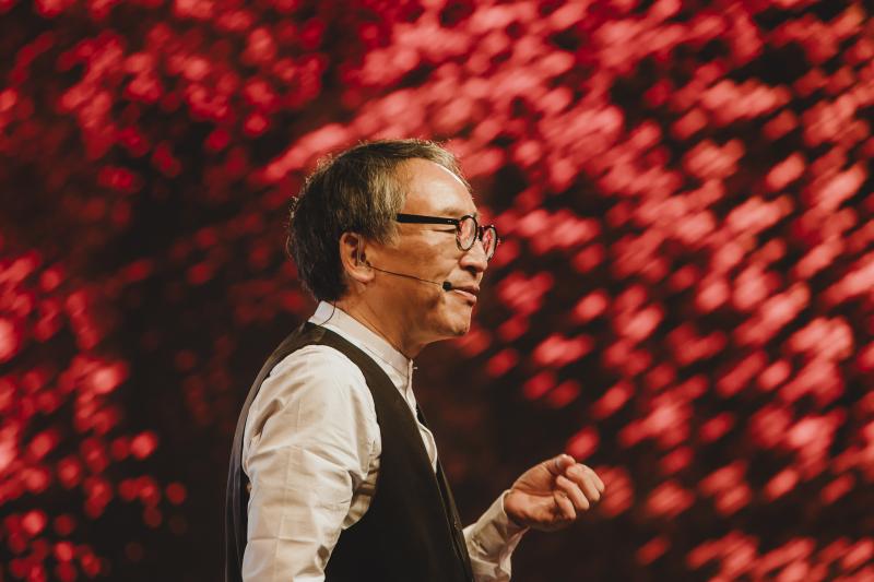 Yasuo Deguchi, el filósofo japonés pide dejar atrás el individualismo