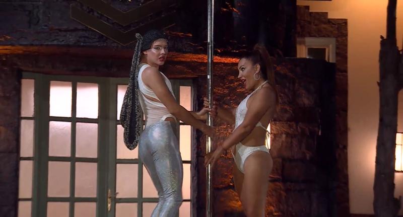 Reina de Chile y Daniela Requena