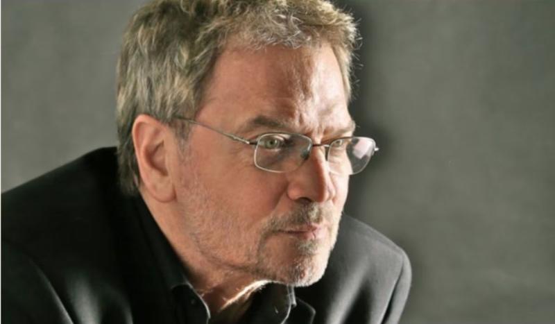 Así luce Franco Simone a sus 75 años