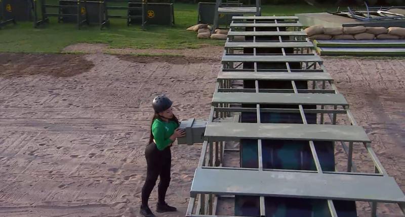 Rubí abandonó la competencia