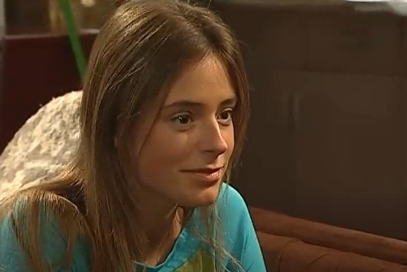 Actriz Marcela del Valle en su debut en "Gatas y Tuercas" de Canal 13 en 2005