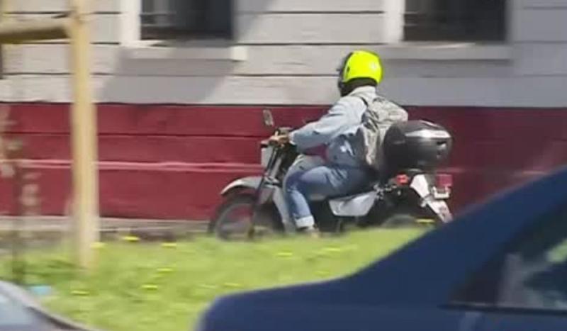 Motorista arranca de fiscalización vehicular en Estación Central