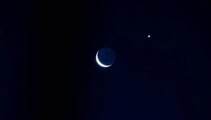 Conjunción de Venus y la Luna.