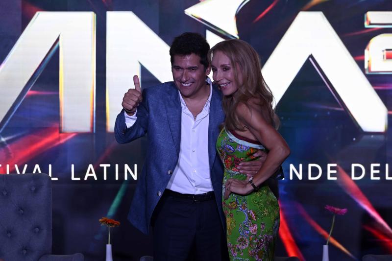 Rafael Araneda y Karen Doggenweiler en la antesala del Festival de Viña 2025.