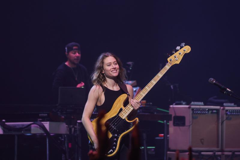 Nicole Row, bajista de Incubus - Viña 2025