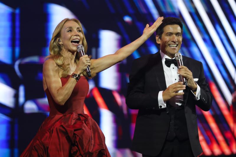 Vestido de Karen Doggenweiler - Aton