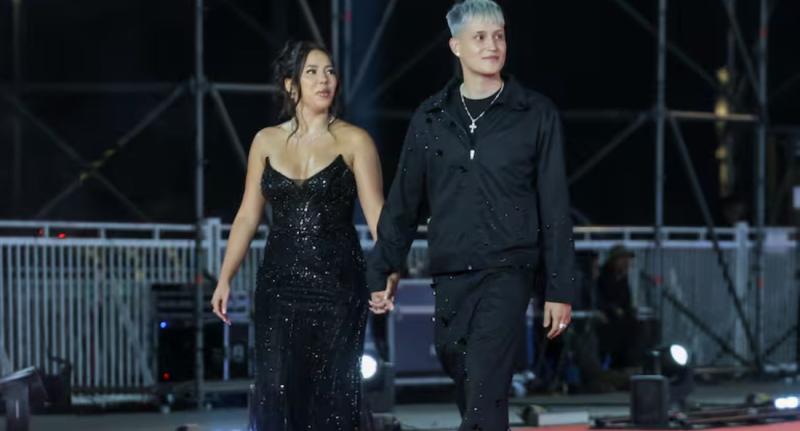 Kidd Voodoo y su pareja Mónica - Gala de Viña 2025