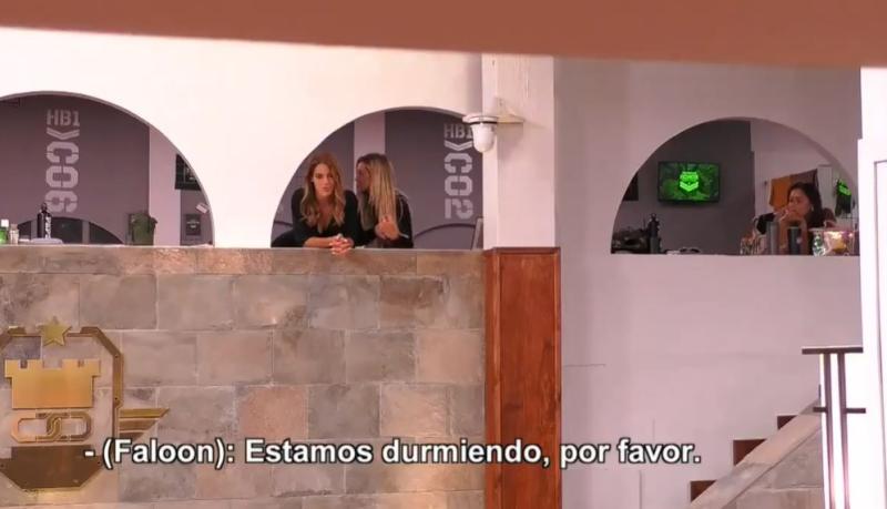 Faloon se enojó porque no la dejaron dormir