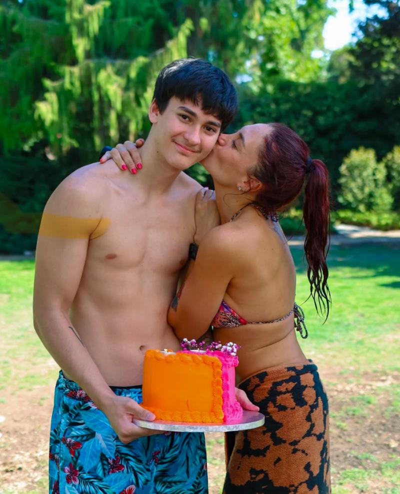 Karen Bejarano - Instagram