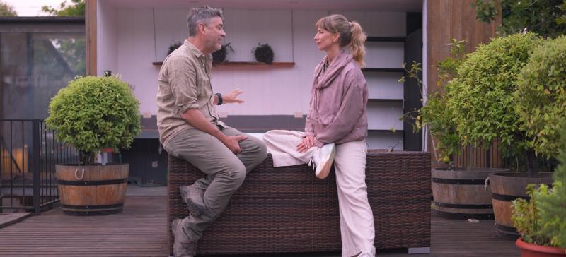 Felipe Braun y María José Prieto recorren Zapallar en "Sobre la Tierra".