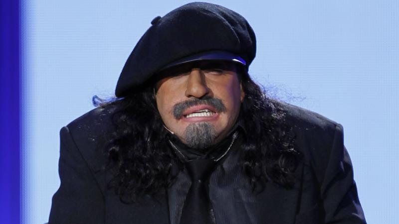 Stefan Kramer imitando a Miguel Piñera en televisión