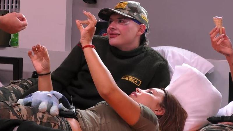 Daniela habla con Jenko