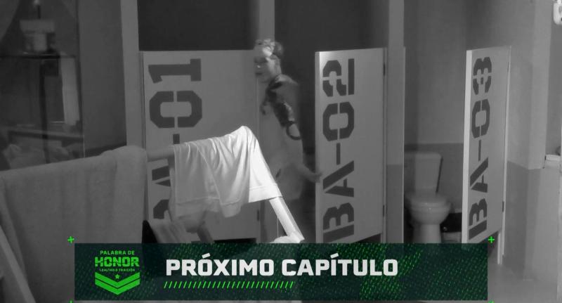 Rai saliendo del baño