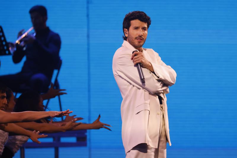 Sebastián Yatra - Aton