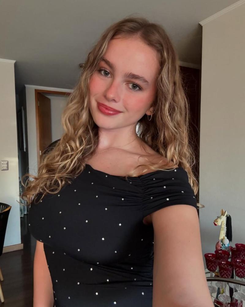 Giulia Inostroza - Instagram.