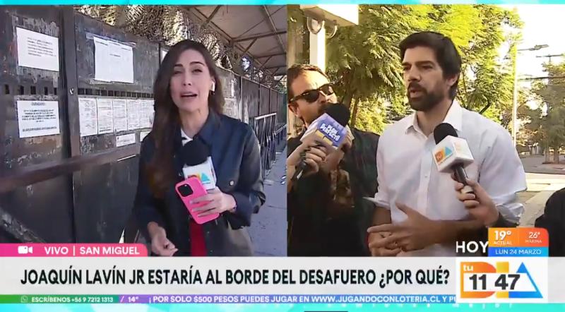 Joaquín Lavín Jr llegó a ver a su esposa.