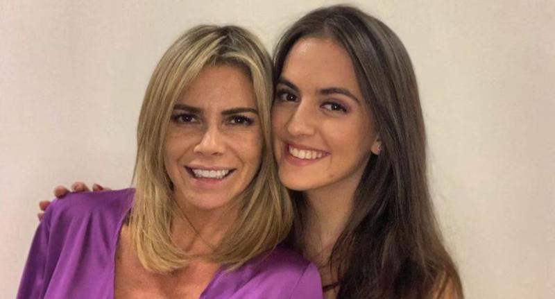 Carla Ochoa y Josefa Pichara - Redes sociales