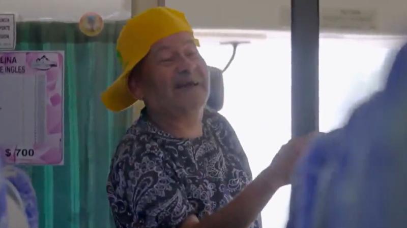 "El Mochila" reapareció en televisión gracias a Pancho Saavedra, Jorge Zabaleta y Pedro Ruminot