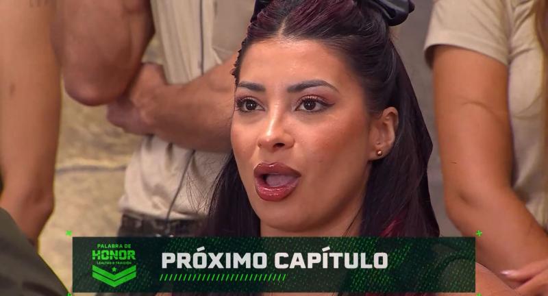 Fanny Cuevas impactada con al furia de la Comandante