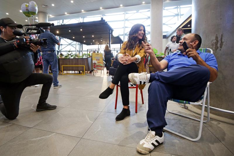 Hola y Adiós este sábado por las pantallas del 13.