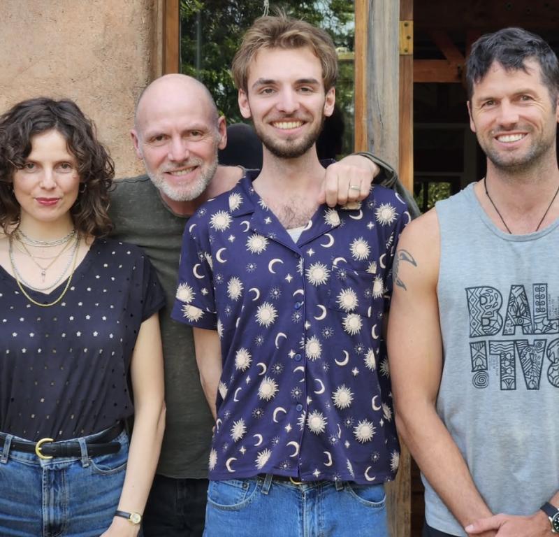 Bastián Bodenhöfer y sus tres hijos - Instagram