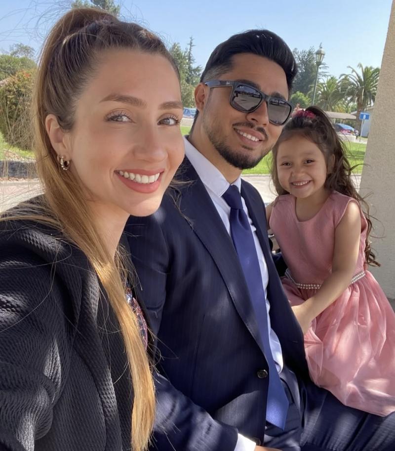 Araceli Díaz, ex de Sebastián Leiva, junto a su hija y actual pareja