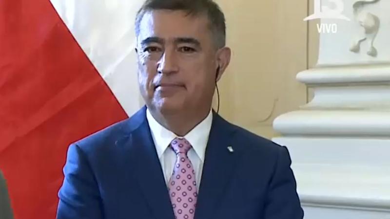 Mario Desbordes niega filtración de los chats de Karol Cariola e Irací Hassler