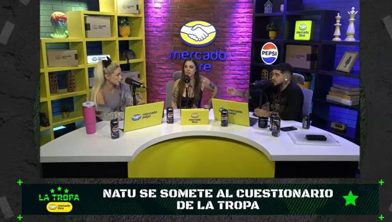 Natu Urtubias en el react "La Tropa de Mercado Libre"