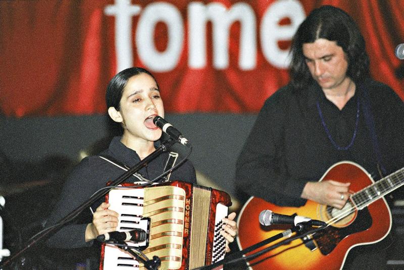 La historia de Julieta Venegas y Álvaro Henríquez.