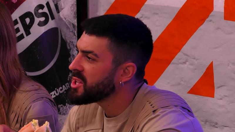 Josué impacta con polémico comentario