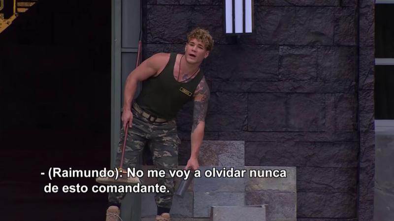 Rai enojado con la Comandante