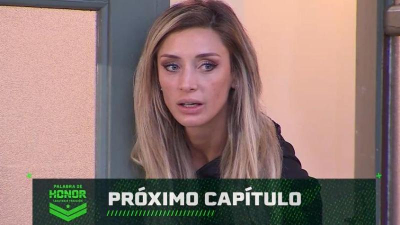 Yuli Cagna espía a Vico