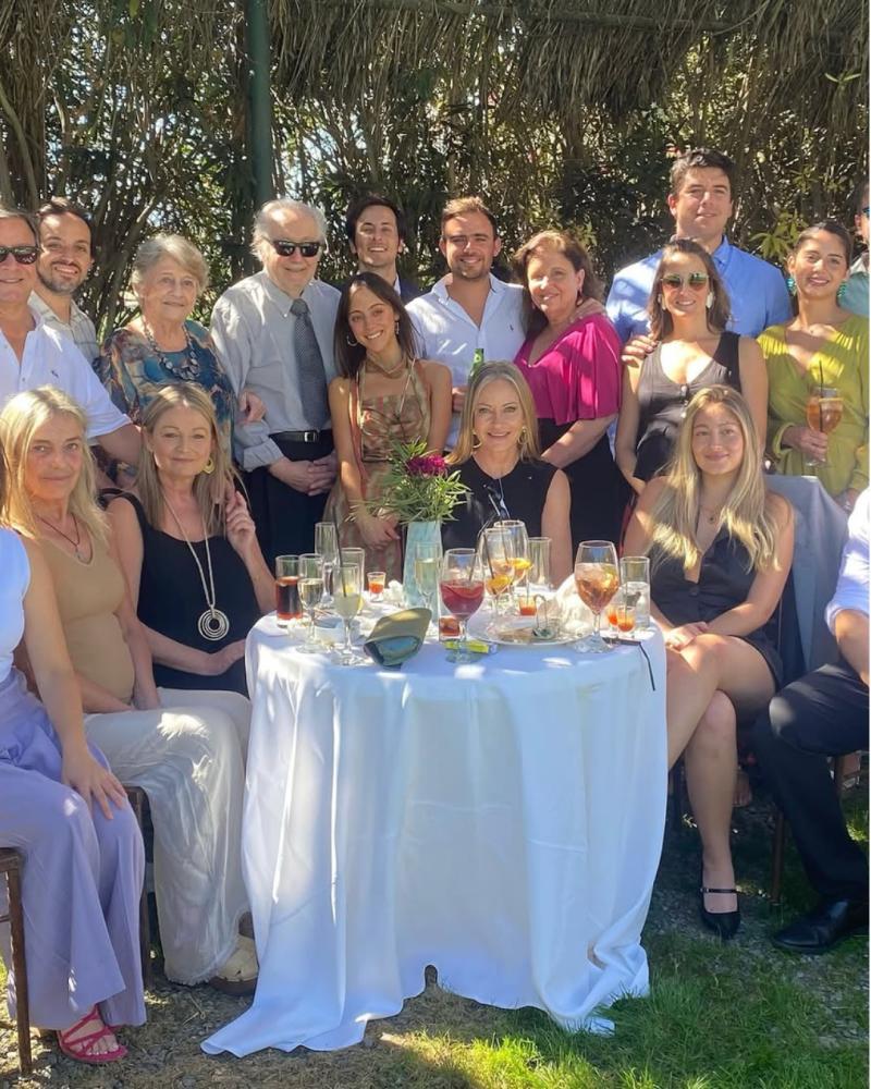 Adriana Vacarezza con su familia / IG @marcelavacarezza_