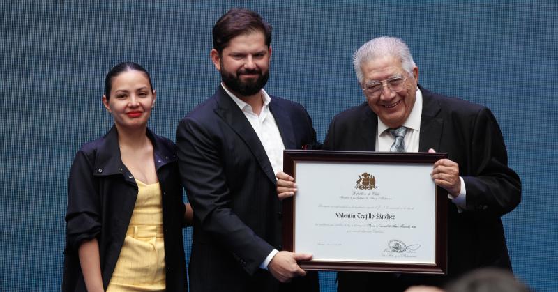 Valentín Trujillo en evento de Premios Nacionales/Agencia Uno