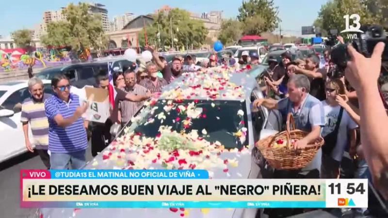 Despiden a Miguel "Negro" Piñera en la Pérgola de las Flores.