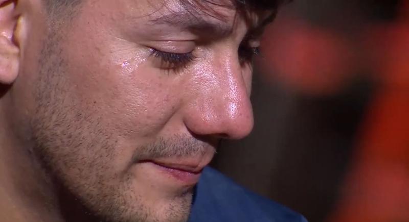 Dash llora al recordar a su padre