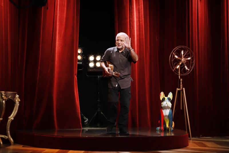 Fernando Ubiergo en Only Comparini.