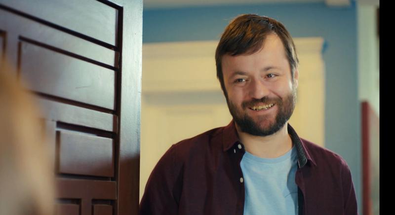 Rafet se encuentra con vieja conocida - Mamá por accidente.